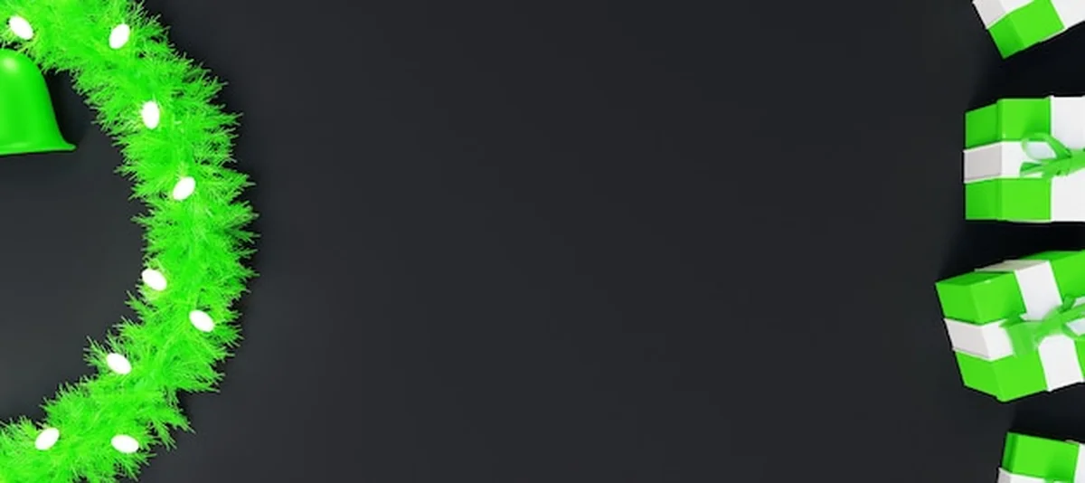 Świąteczne pudełko z świątecznym wieńcem