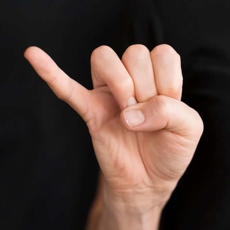 Jak opanować alfabet polskiego języka migowego?