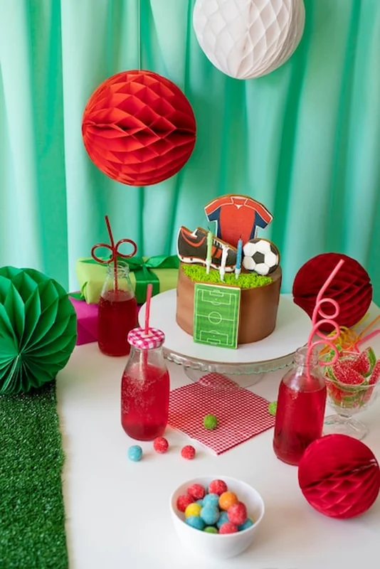 Martwa natura z urodzin dla fanów piłki nożnej