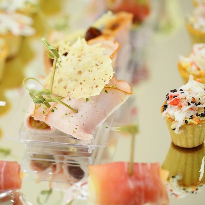 Przystawki na Sylwestra, jedzenie dla smakoszy, usługi cateringowe